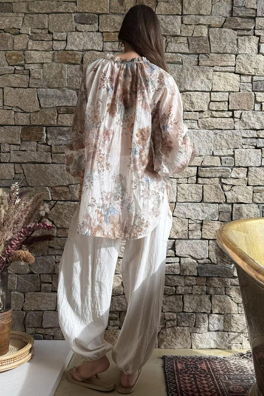 Rustic Peony Blouse Mocha